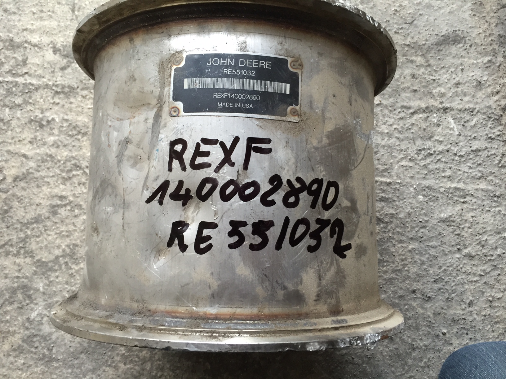 REXF140002886