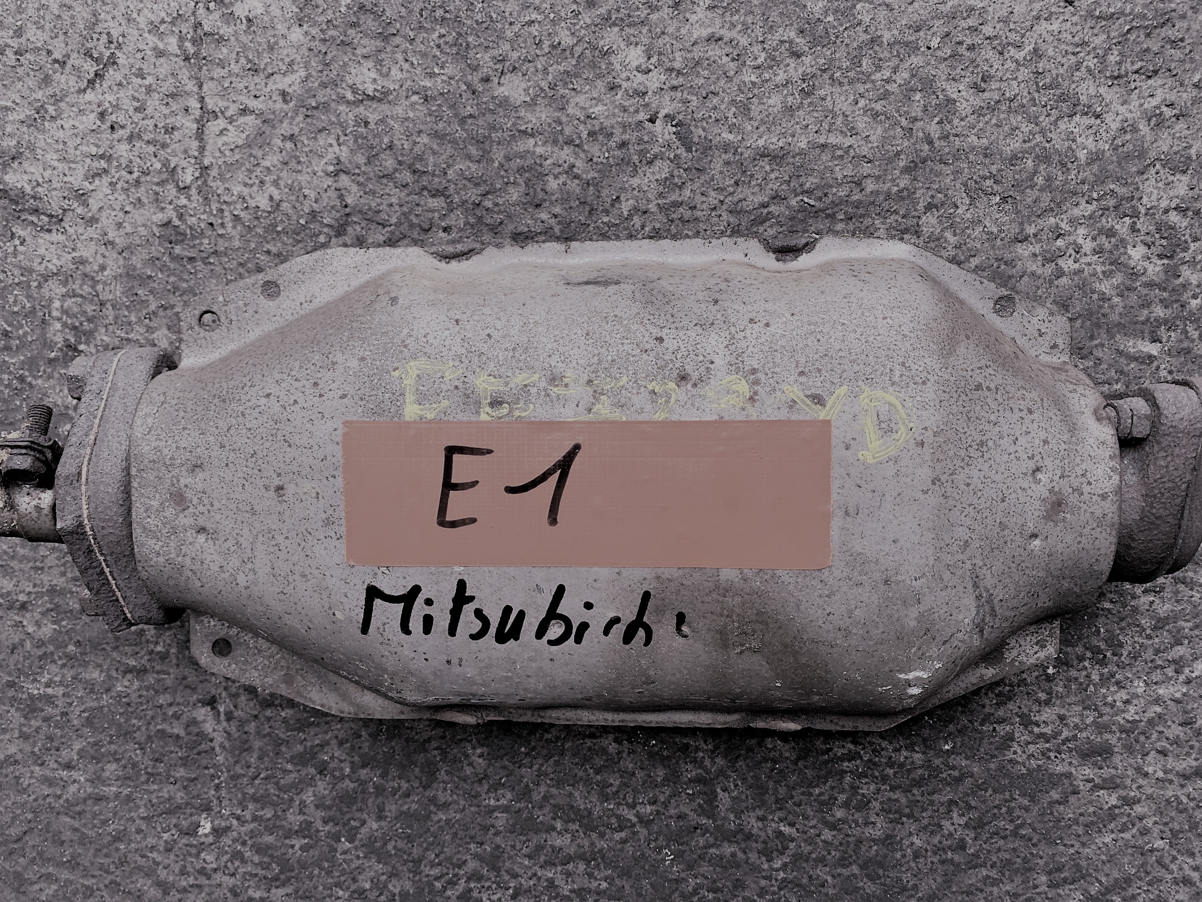 E1 MITSUBISHI